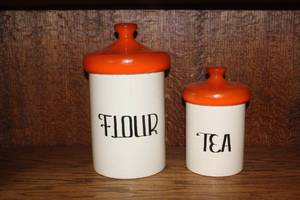 lot 104 image: vintage ceramic kitchen canisters Flower  Tea