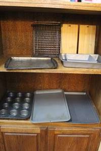 lot 111 image: Baking lot see pictures