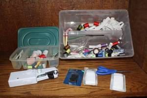 lot 124 image: Lot of sewing things