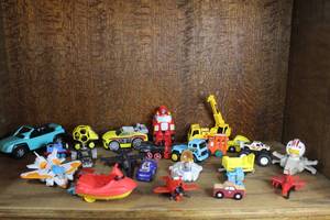 lot 183 image: Toy lot see pictures for details