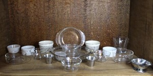 lot 191 image: Mix of dishware including Pyrex and Pier 1 and more see pictures for details