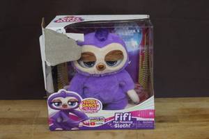 lot 231 image: Zuru Pets Alive Fifi the Flossing Sloth robotic pet.�