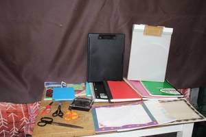 lot 280 image: Officeschool supplies