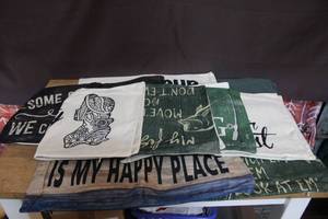 lot 286 image: Pillowcases see pictures for details