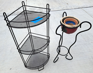 lot 199 image: Metal frame plant stand plus and metal frame corner shelf