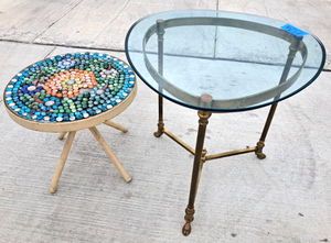 lot 137 image: Brass base Deerfoot style heavy glass top occasional table and artistic metal base table