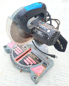 lot 161 image: Delta 8-14 compound miter saw (Yes it works)