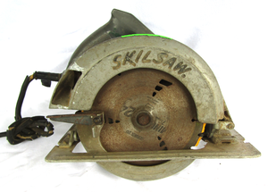 lot 43 image: Skilsaw circular saw (Yes it works)