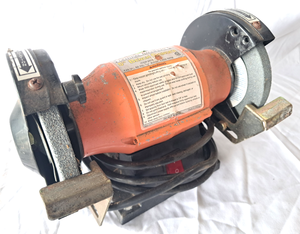 lot 57 image: Central Machinery 5 bench grinder (Yes it works)