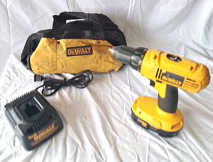 lot 66 image: DeWalt cordless drill, charger, carry tote (Battery needs replaced)