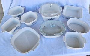 lot 78 image: Corning Ware cookingserving sets