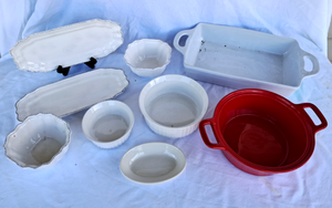 lot 70 image: Stoneware cookingserving dishes, Living Colors, Oneida, Royal Velvet, Corning ware