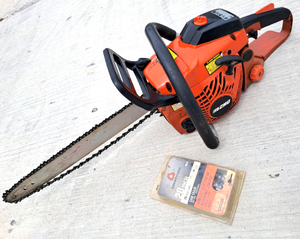 lot 115 image: Echo CS-370 chain saw with extra 20 inch chain (Yes it works)
