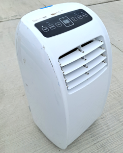 lot 117 image: CCH portable air conditioner model YPLA-08C (Yes it works)