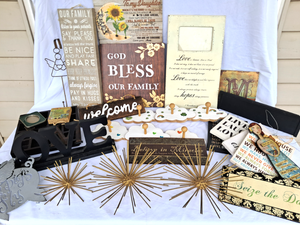 lot 141 image: Assorted home decor as shown