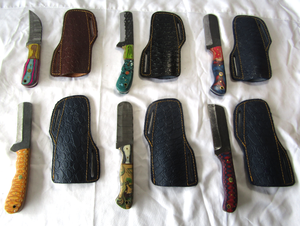 lot 145 image: NEW genuine Damascus steel blade knives with leather sheaths (Bid is times the quantity)