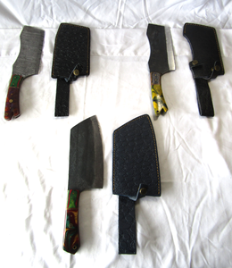 lot 149 image: NEW genuine Damascus steel blade clever knives with leather sheaths (Bid is times the quantity)