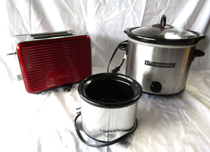 lot 108 image: Crock pots and a retro style toaster