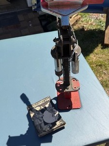 lot 9 image: MEC shotgun shell Reloader