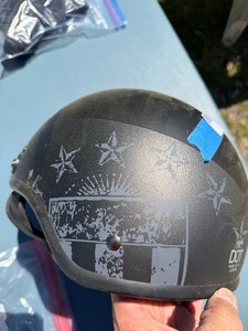 lot 154 image: Vcfin V5 cycle helmet FMVSS No 21