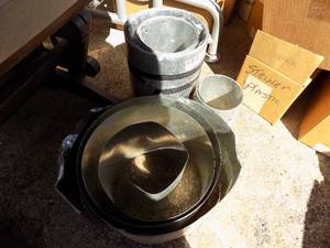 lot 78 image: Rolls of metal flashing - 6 to 10 diameter assorted