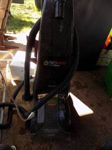 lot 133 image: Hoover pro heat pet turbo cleaner with upholstery attachment