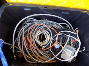 lot 103 image: Electric wire and Aluminum conduit with wire