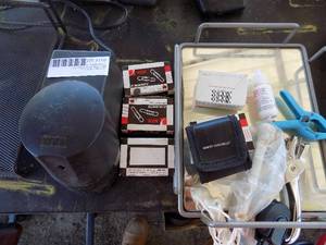 lot 110 image: Pencil sharpener and 4 boxes of paper clips