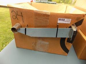 lot 36 image: SLATWALL BRACKETS TO HOLD RODS