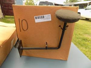 lot 184 image: Hat display for slat board x10 black