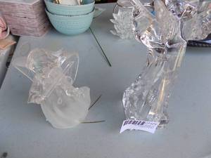 lot 202 image: Crystal angels x 2