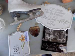 lot 207 image: Holiday skate decorations an 3 signs