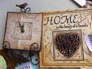 lot 221 image: Home sign and cherish clock