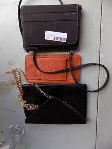 lot 230 image: 3 purses