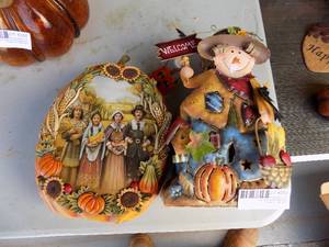 lot 234 image: FALL DECORATIONS - THANKSGIVING PLAQUE, SCARECROW