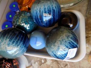 lot 246 image: BLUE GLASS DECORATIVE BALLS