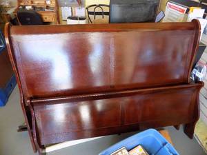 lot 266 image: SLEIGH BED FRAME  QUEEN - HB, FB, & SIDE RAILS