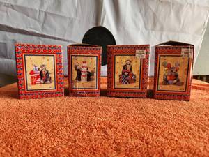 lot 76 image: Lot of 4 Vintage Collectible Emmett Kelly Jr. Figurine - with box - (I9)