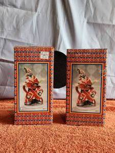 lot 78 image: Lot of 2  Vintage Collectible Emmett Kelly Jr. Figurine - with box - (J10)