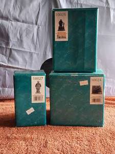 lot 110 image: Lot of 2 Vintage Collectible Emmett Kelly Jr. Figurine - with box - (a)