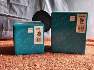 lot 116 image: Lot of 2 Vintage Collectible Emmett Kelly Jr. Figurine - with box - (d)