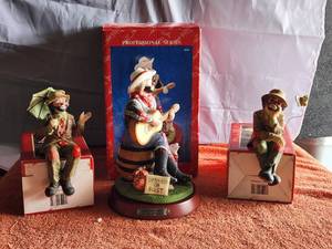 lot 128 image: Lot of 3 Vintage Collectible Emmett Kelly Jr. Figurine - with box - (j)