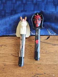 lot 160 image: Vintage collectible Star Wars items - old markers