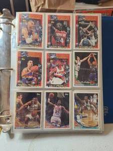 lot 4 image: Selection of 1993 Topps Basketball cards-set - 360 cards in plastic sleeves in binder
