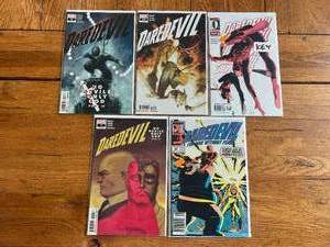 lot 149 image: Vintage lot of 5 - Marvel Comics - Daredevil-key issue #12-Here Comes Daredevil