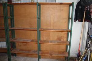 lot 1 image: Wood shelf