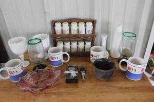 lot 54 image: Murano glass wine bottle stopper Murano style freeform glass candy dish and much more see pictures for details