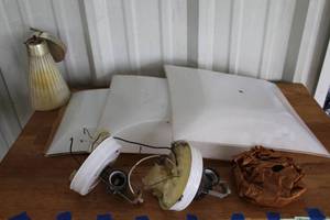 lot 77 image: Light fixture and covers