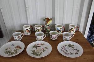 lot 110 image: vintage porcelain tableware set Birds  themed