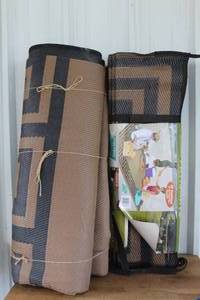 lot 127 image: 2-woven out door rug  mat.